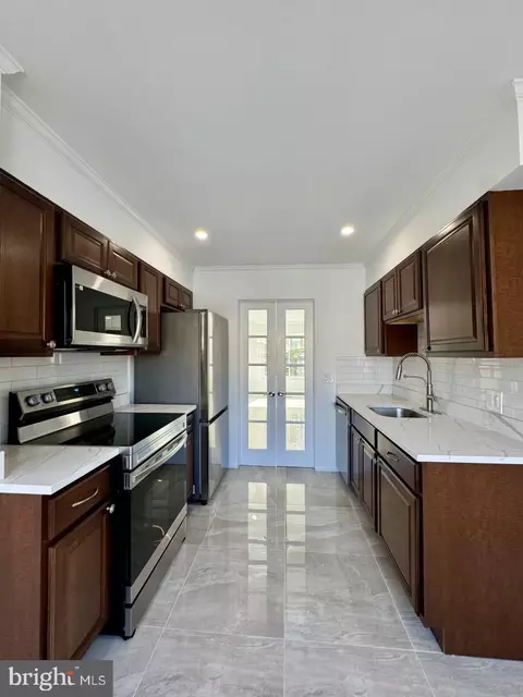 7016 Cipriano Woods Ct, Lanham, MD 20706 photo 18
