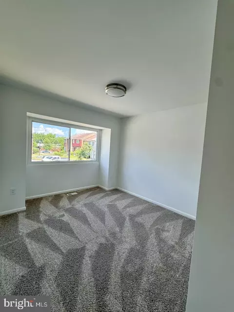 7016 Cipriano Woods Ct, Lanham, MD 20706 photo 10