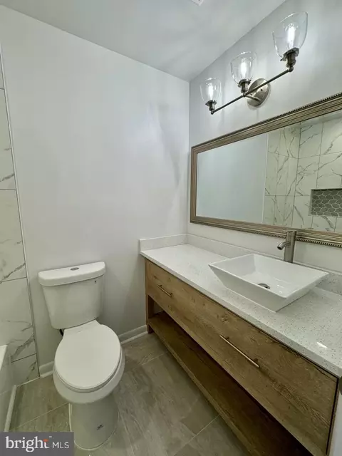 7016 Cipriano Woods Ct, Lanham, MD 20706 photo 11