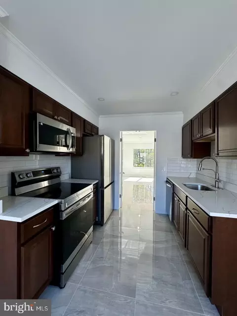 7016 Cipriano Woods Ct, Lanham, MD 20706 photo 23