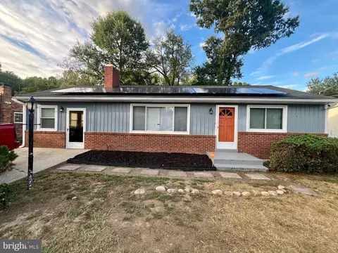 5904 Cable Ave, Suitland, MD 20746