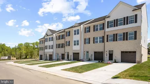 7544 Daybreak Dr, Brandywine, MD 20613 photo 2