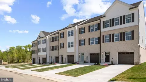 7544 Daybreak Dr, Brandywine, MD 20613 photo 3
