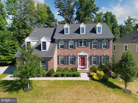 3900 Presidential Golf Dr, Marlboro, MD 20774