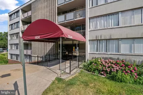 1824 Metzerott Rd #303, Adelphi, MD 20783