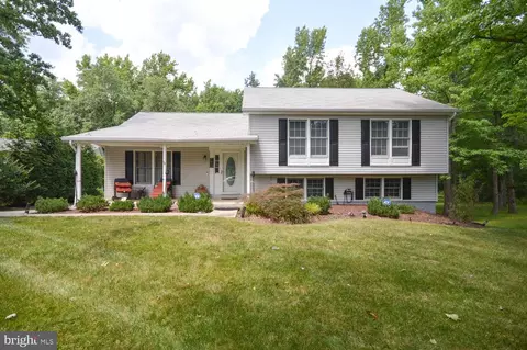 10912 Prospect Hill Rd, Glenn Dale, MD 20769