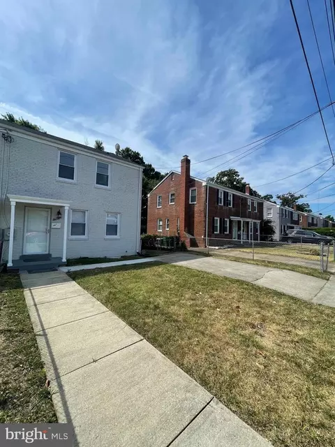 2327 Iverson St, Temple Hills, MD 20748