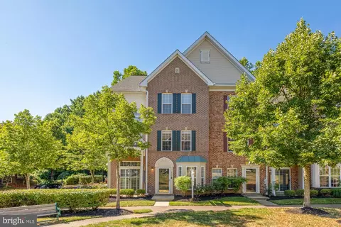 1523 Post Oak Dr #32, Bowie, MD 20721
