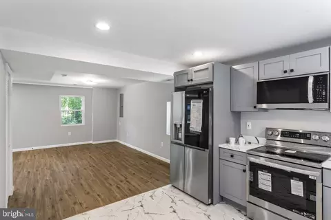 Entry Way - 6110 C St, Lanham, MD 20706 photo 2 of 15