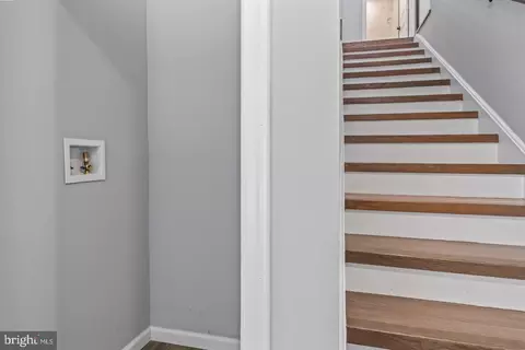 Entry Way - 6110 C St, Lanham, MD 20706 photo 11 of 15