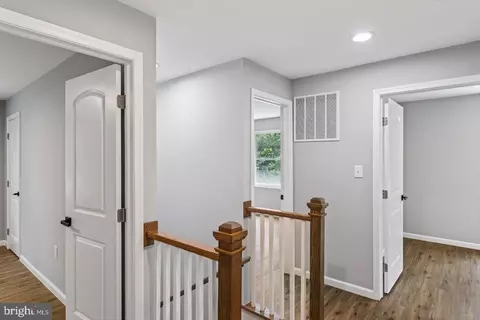 Entry Way - 6110 C St, Lanham, MD 20706 photo 12 of 15
