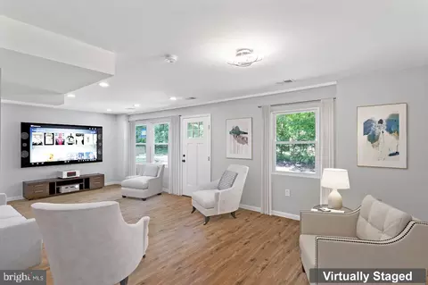 Living - 6110 C St, Lanham, MD 20706 photo 1 of 6