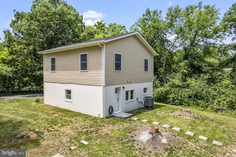 Exterior - 6110 C St, Lanham, MD 20706 photo 6 of 10