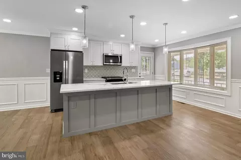 8905 Crandall Rd, Lanham, MD 20706 photo 11