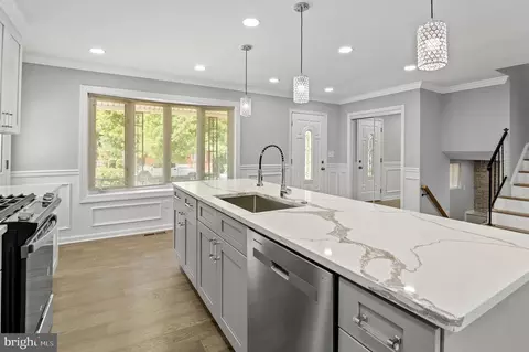 8905 Crandall Rd, Lanham, MD 20706 photo 6