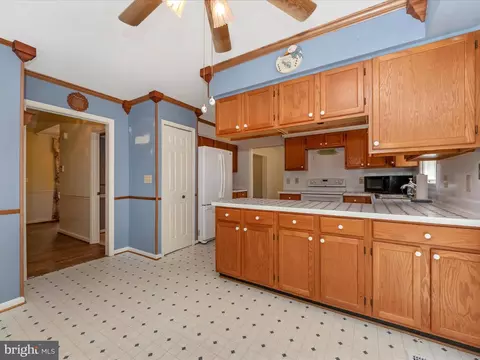 Kitchen - 1502 Peartree Ct, Bowie, MD 20721 photo 2 of 6