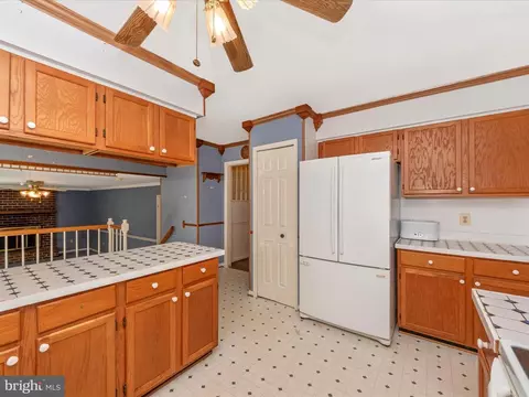 Kitchen - 1502 Peartree Ct, Bowie, MD 20721 photo 4 of 6