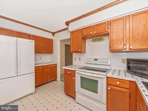 Kitchen - 1502 Peartree Ct, Bowie, MD 20721 photo 3 of 6