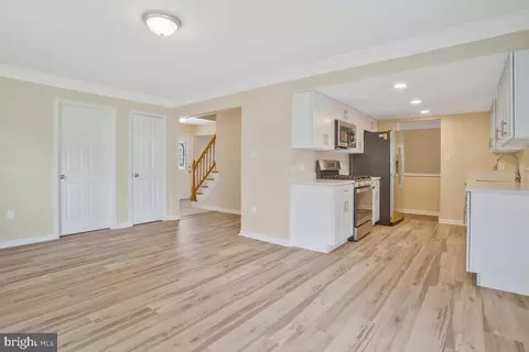 13006 Claxton Dr, Laurel, MD 20708 photo 9
