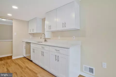 13006 Claxton Dr, Laurel, MD 20708 photo 12