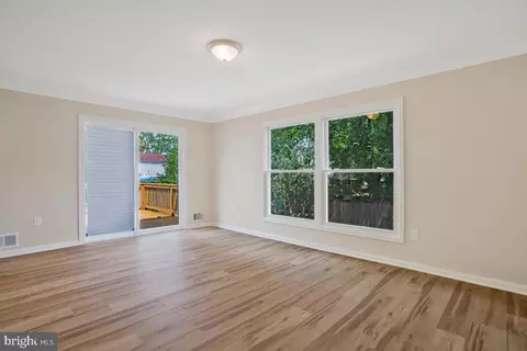 13006 Claxton Dr, Laurel, MD 20708 photo 8
