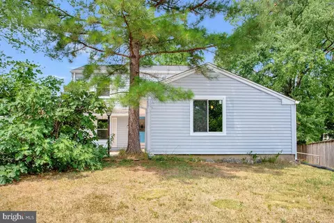 13006 Claxton Dr, Laurel, MD 20708 photo 2