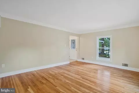 13006 Claxton Dr, Laurel, MD 20708 photo 6