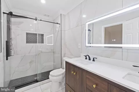 16809 Clark Ter, Laurel, MD 20707 photo 17