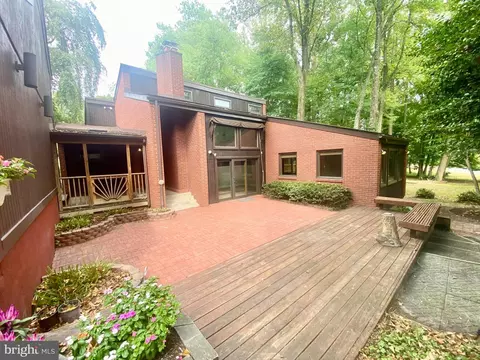 16809 Clark Ter, Laurel, MD 20707 photo 2