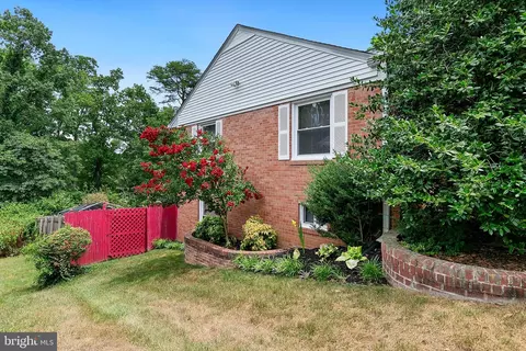 Exterior - 7108 Lory Ln, Lanham, MD 20706 photo 11 of 14