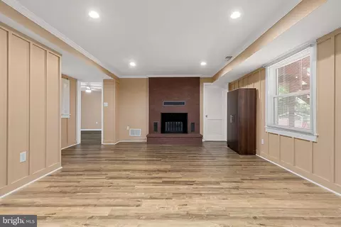 Living - 7108 Lory Ln, Lanham, MD 20706 photo 3 of 5