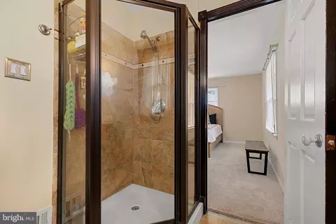 Bath - 7108 Lory Ln, Lanham, MD 20706 photo 3 of 5