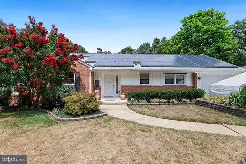 Exterior - 7108 Lory Ln, Lanham, MD 20706 photo 2 of 14