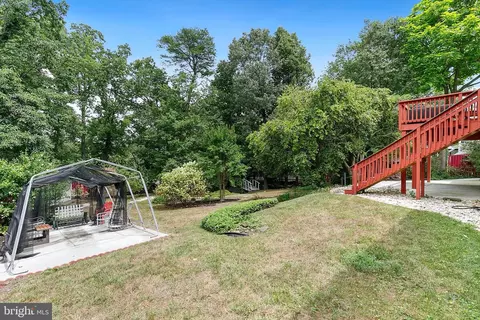 Exterior - 7108 Lory Ln, Lanham, MD 20706 photo 5 of 14
