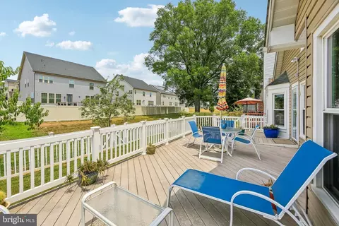 Exterior - 14117 Greenview Dr, Laurel, MD 20708 photo 4 of 10