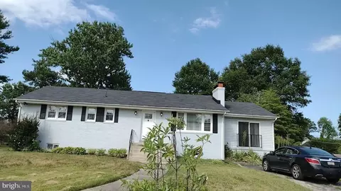 7106 Westchester Dr, Temple Hills, MD 20748