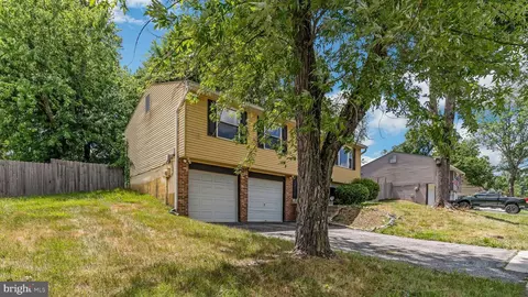 12607 Windbrook Dr, Clinton, MD 20735 photo 3