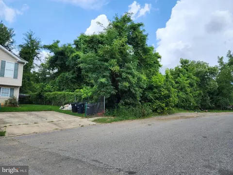 1204 Fairmount Heights Dr, Capitol Heights, MD 20743