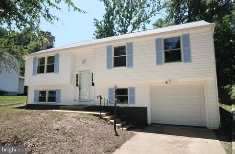 505 E Tantallon Dr, Fort Washington, MD 20744