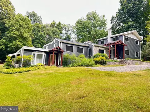 3906 Oaklawn Rd, Fort Washington, MD 20744