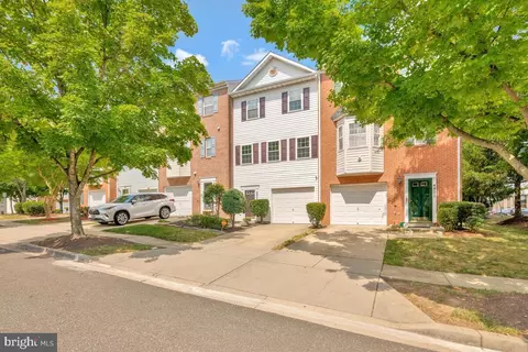 4803 Sutler Dr, Oxon Hill, MD 20745