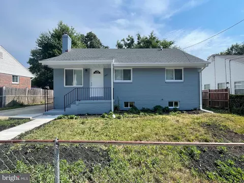1404 Quinwood St, Hyattsville, MD 20783