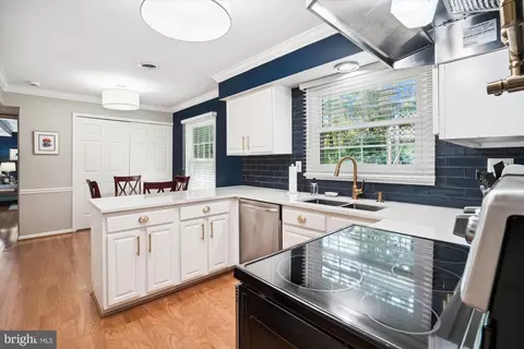 11900 Blackwood Ct, Laurel, MD 20708 photo 28