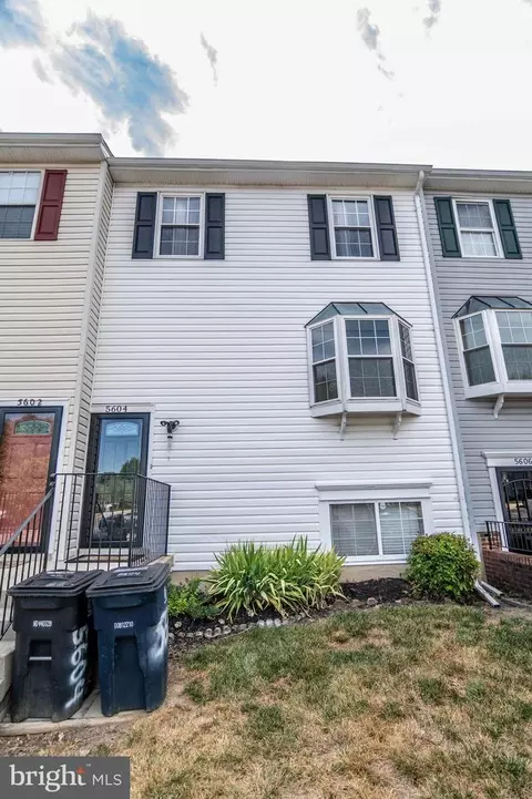 5604 Larson Ct #25, Capitol Heights, MD 20743