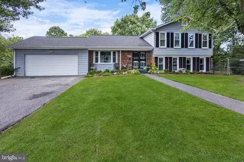 9000 Heatherfield Ct, Fort Washington, MD 20744