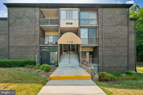 7732 Hanover Pkwy #102, Greenbelt, MD 20770