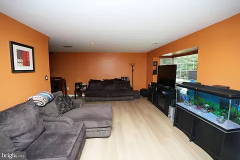 6972 Mayfair Ter, Laurel, MD 20707 photo 6