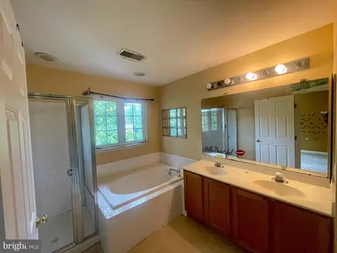 Bath - 9609 Tulip Tree Dr, Bowie, MD 20721 photo 1 of 1