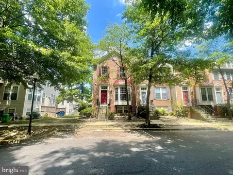 Exterior - 9609 Tulip Tree Dr, Bowie, MD 20721 photo 2 of 6