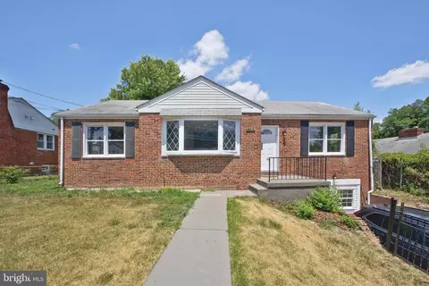 2908 Fairlawn St, Temple Hills, MD 20748